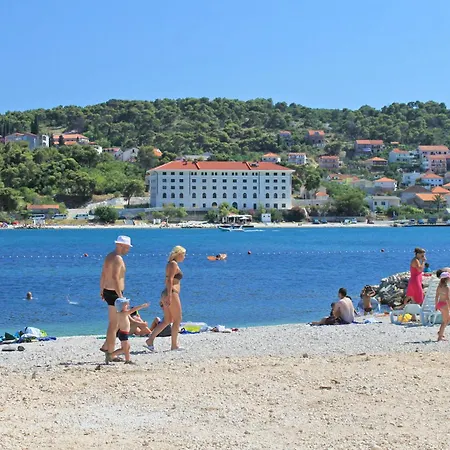 By The Sea - 16210 * Τρογκίρ