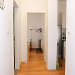 Appartement By The Sea - 16210