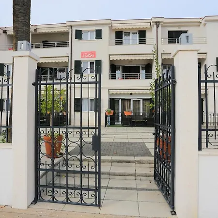 By The Sea - 16210 Apartman Trogir