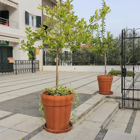 By The Sea - 16210 Apartman *