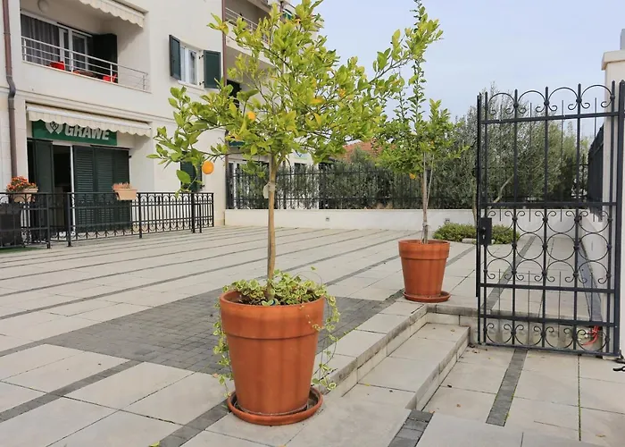 By The Sea - 16210 Appartement *