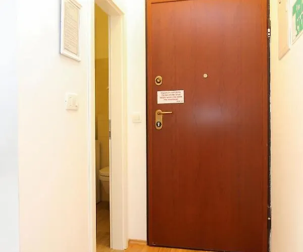 By The Sea - 16210 Appartement Trogir