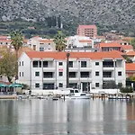 By The Sea - 16210 Trogir